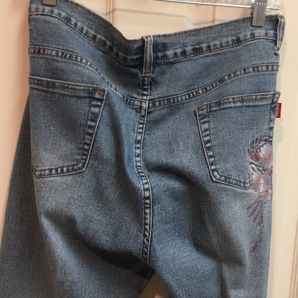 Light Blue Capri Embroidered Women’s Jeans Size 36 - Picture 5 of 8